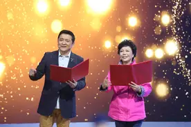 《年代秀》今晚回归 薛之谦自黑过气很久靠段子走红图片