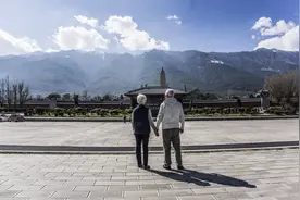 带父母外出旅游，这10件事一定要做好图片