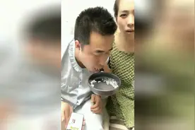 夫妻日常整蛊，苹果X里面装的东西，真是万万没想到，哈哈哈