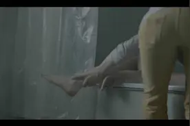 用科技还原死去的丈夫，想象多么的美好现实是那么的惊悚，未完。图片