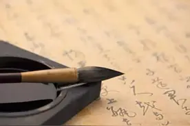 想要练毛笔字，你还得学会清洗毛笔图片