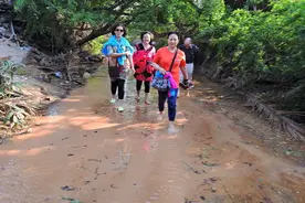 越南美奈有条仙女溪图片