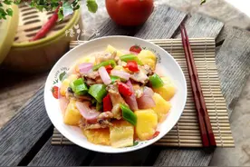 菠萝炒鸡，酸酸甜甜我的爱图片