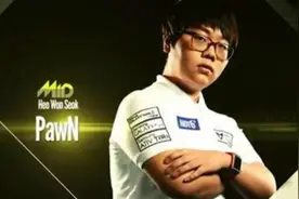 EDG PAWN跟IG ROOKIE打辅助 顶尖中单韩服包下图片