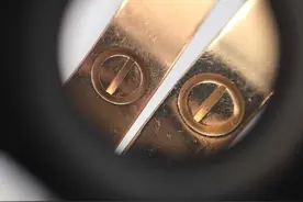 卡地亚手镯真假好分辨，关键在你看得到的细节。图片