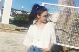 夏日颂！时尚girl必备的潮流T恤图片