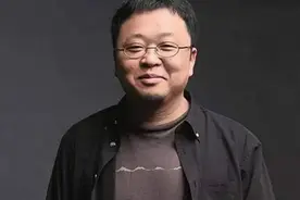 罗永浩 初入职场如何省时省钱充电视频封面