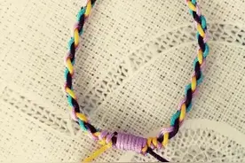 不做手残党！好看又好学的四股辫手绳编法，你值得拥有！图片