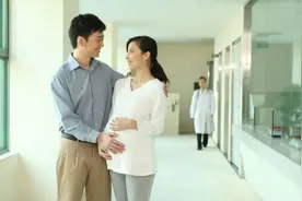 我怀孕了却不知道孩子的父亲是谁，总经理说他会负责图片