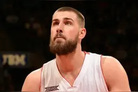 猛龙惨了！  瓦兰尤纳斯受伤将会影响胜负轨迹！图片