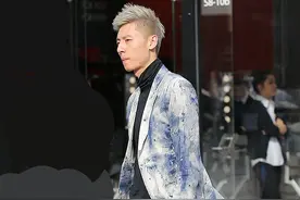 街拍：三里屯的时尚男，是不是有那么一点酷图片