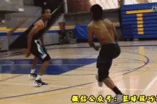 天呐 ! 拜佛衔接转身过人，简直帅呆了！图片