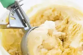 烤棉花糖雪糕杯，体验飞上天的滋味图片