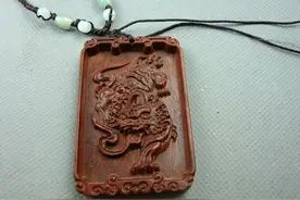 紫檀牌子想玩好，还得牛鼻孔打得屌！图片