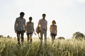 自以为是，那些容易以自我为中心的生肖女图片