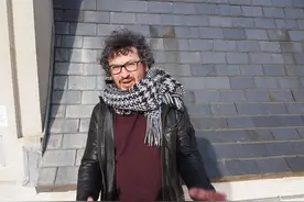 美教授飞机上计算微积分，竟被当成“恐怖分子”图片