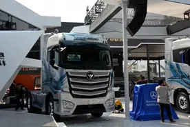 国产颜值最高的卡车？福田欧曼EST超级卡车详解图片