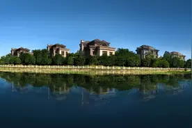 城南惊现“城市Jing墅”，融创长滩壹号革新别墅想象图片