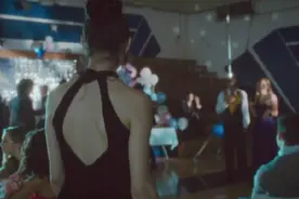 他们不会像你一样爱我， Love Me Like You图片