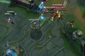 LOL克隆模式2盲僧VS5火男，逆风局一脚拿五杀不要太霸道！图片