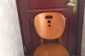 一个人住时，不妨试试用两个杯子，做个简单警报器图片