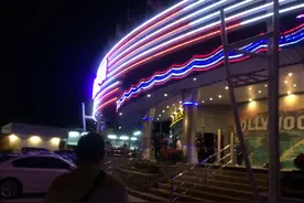 泼水，你一定要体验一次！宝妈在泰国图片