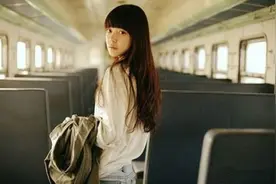 婆婆每晚睡觉前来敲我的门，无意间看了她的短信，第二天提出离婚图片