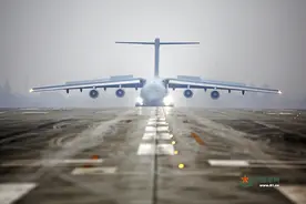 “胖妞”五岁了 翻阅她的成长相册图片