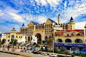 「春城秀」石林冰雪海洋世界，融融春光冰雪共享图片