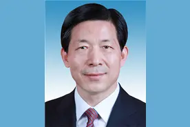 新当选的河北省人大常委会主任、副主任、秘书长简历图片