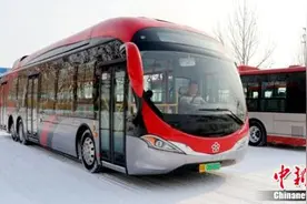 雪天交通有保障 银隆新能源公交车保市民出行图片