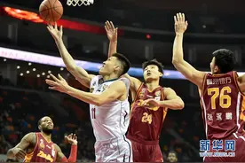 篮球——CBA常规赛：广东对阵浙江图片