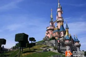 上海迪士尼VIP团付费3000可任性插队，你怎么看？图片