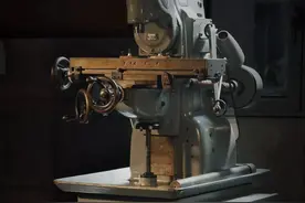 「网信文化」《会说话的机器》之进口德国铣床图片