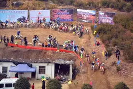 越野版“速度与激情”！天台街头镇有了个越野基地图片