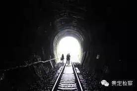 《无罪辩护》——法的光明，人的黑暗？图片