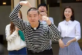 《RunningMan》Gary顶著新发型热舞 逗得晋久捧腹大笑图片