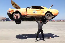 世界上最轻金属材料，比羽毛还轻，比钢铁还硬，以后汽车能举起来视频封面