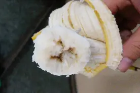 香蕉中间有黑心了，还能吃吗？视频封面