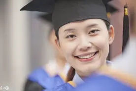 为什么博士完了还要有个后？博士后比博士厉害么？图片