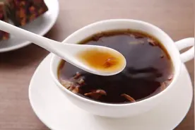 红糖姜茶的功效与作用有哪些？适合哪些人喝呢？视频封面