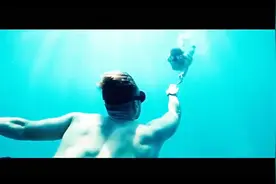 开车时偶然听到的歌 Feel The Love 迷人女声 一听难忘视频封面