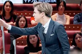 薛之谦揭露艺人圈拍合照时候的那点龌龊，我只想说，贵圈好乱视频封面