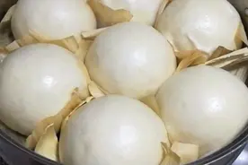 教你做过年大馒头，不用一滴水和面，简单3步，好吃有嚼劲！