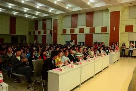 信阳师院第五届秀家乡PPT设计大赛决赛圆满结束图片
