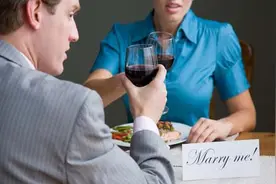 当男人提起前女友图片