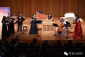 给200位顶级音乐家做调琴师，是怎样一种体验 ||艺术改变生活图片