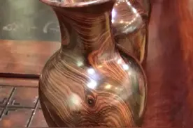 #海南黄花梨# 花瓶，目前可以称得上是最好的了