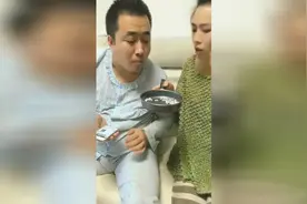 夫妻日常整蛊，苹果X里面装的东西，真是万万没想到，哈哈哈