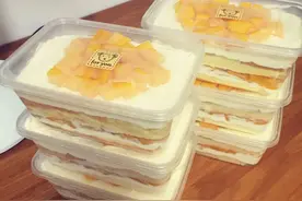 盒子戚风蛋糕图片